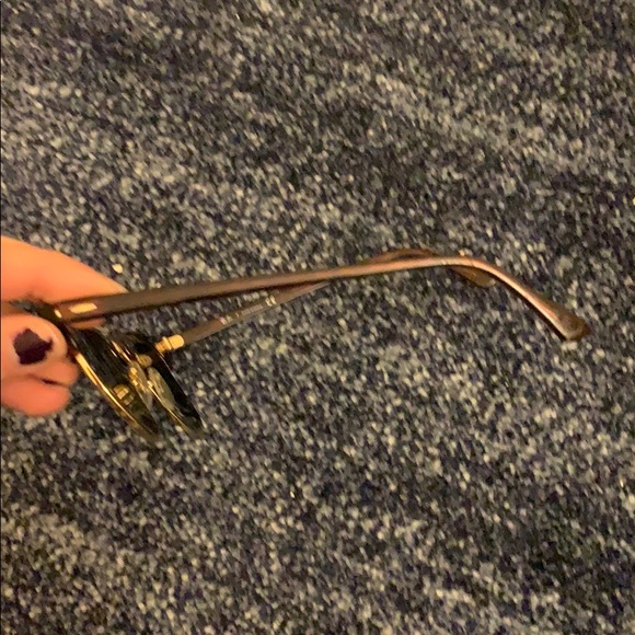 Sunglasses - Picture 2 of 5